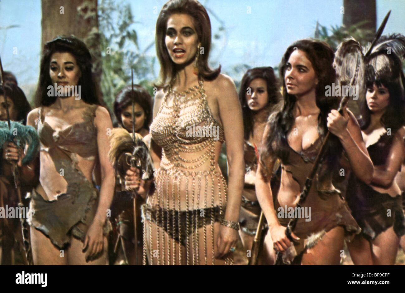 Valerie Leon Stockfotos Und Bilder Kaufen Alamy