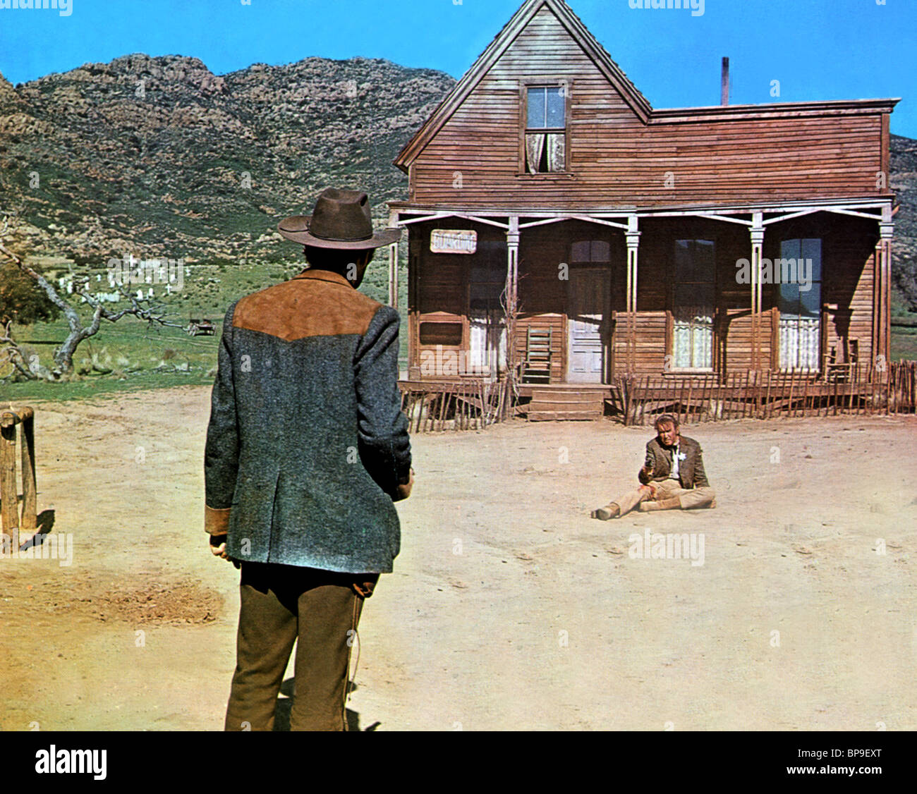 HENRY FONDA, James Stewart, FIRECREEK, 1968 Stockfotografie Alamy
