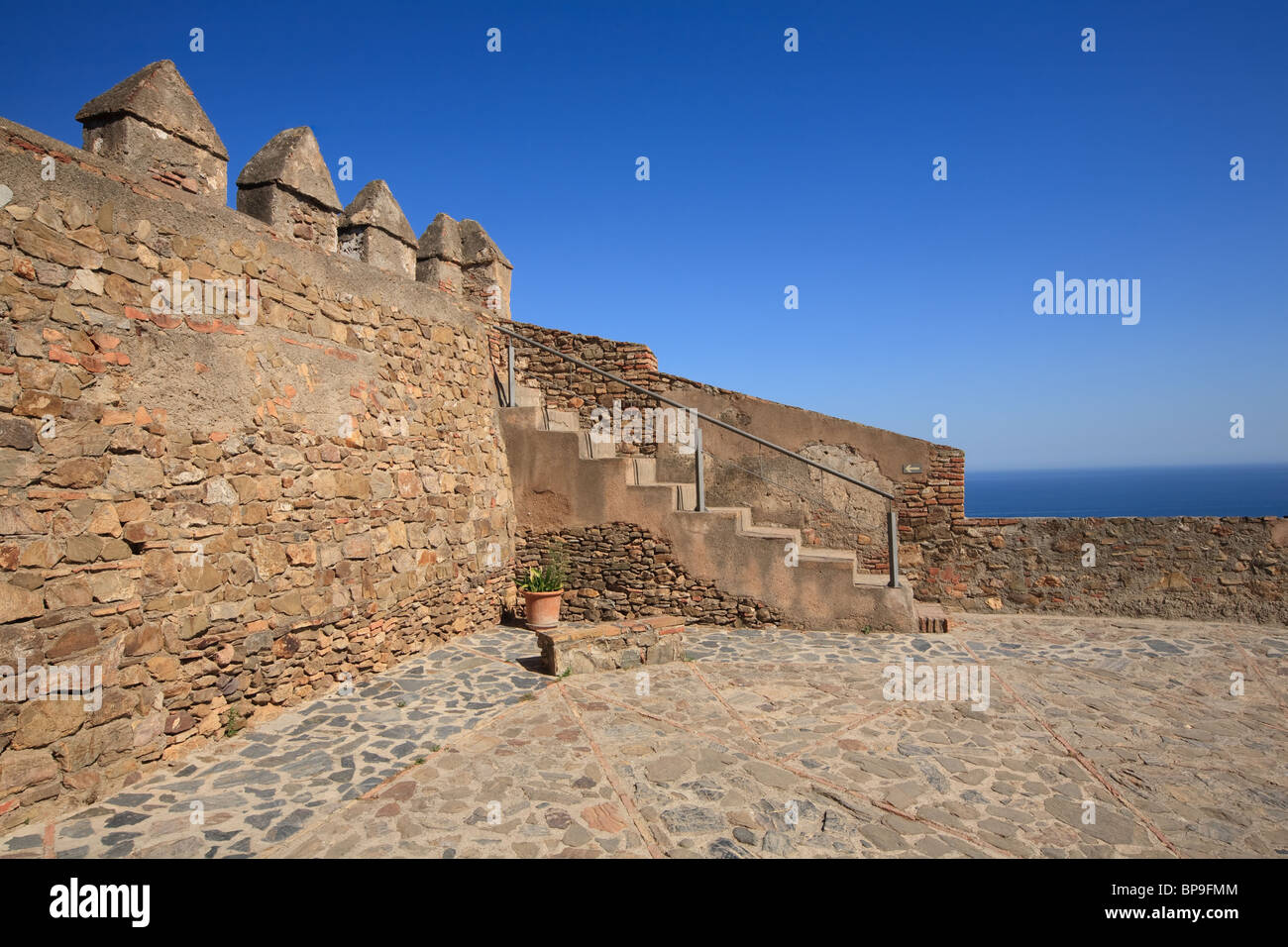 Verteidigung Wände bei Gibraltar Schloss im Süden von Spanien Malaga Andalusien Stockfoto