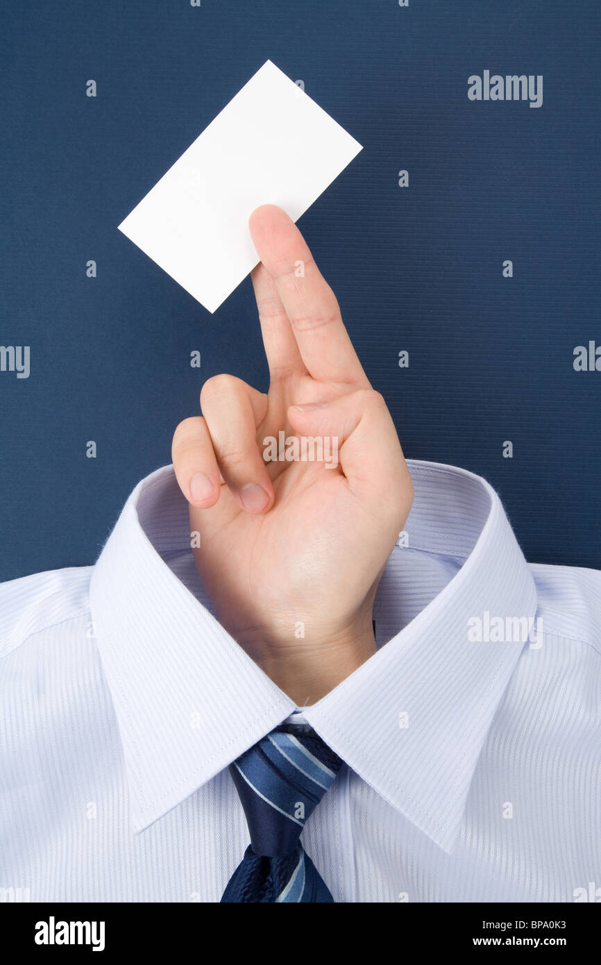 Hand, die eine leere Visitenkarte, Business-Konzept Stockfoto