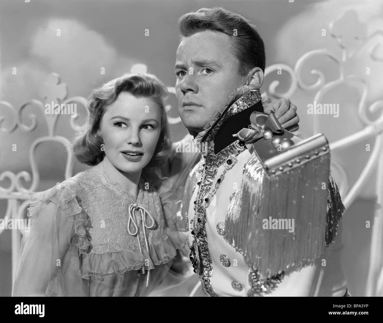 Juni Allyson, VAN JOHNSON, zwei MÄDCHEN UND EIN MATROSE, 1944 Stockfoto