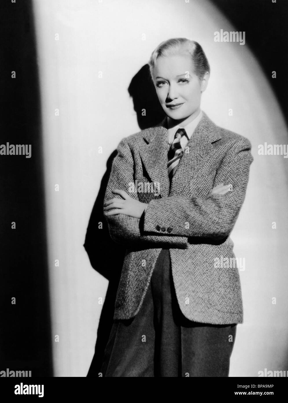 MIRIAM HOPKINS SIE LIEBT MICH NICHT (1934) Stockfoto