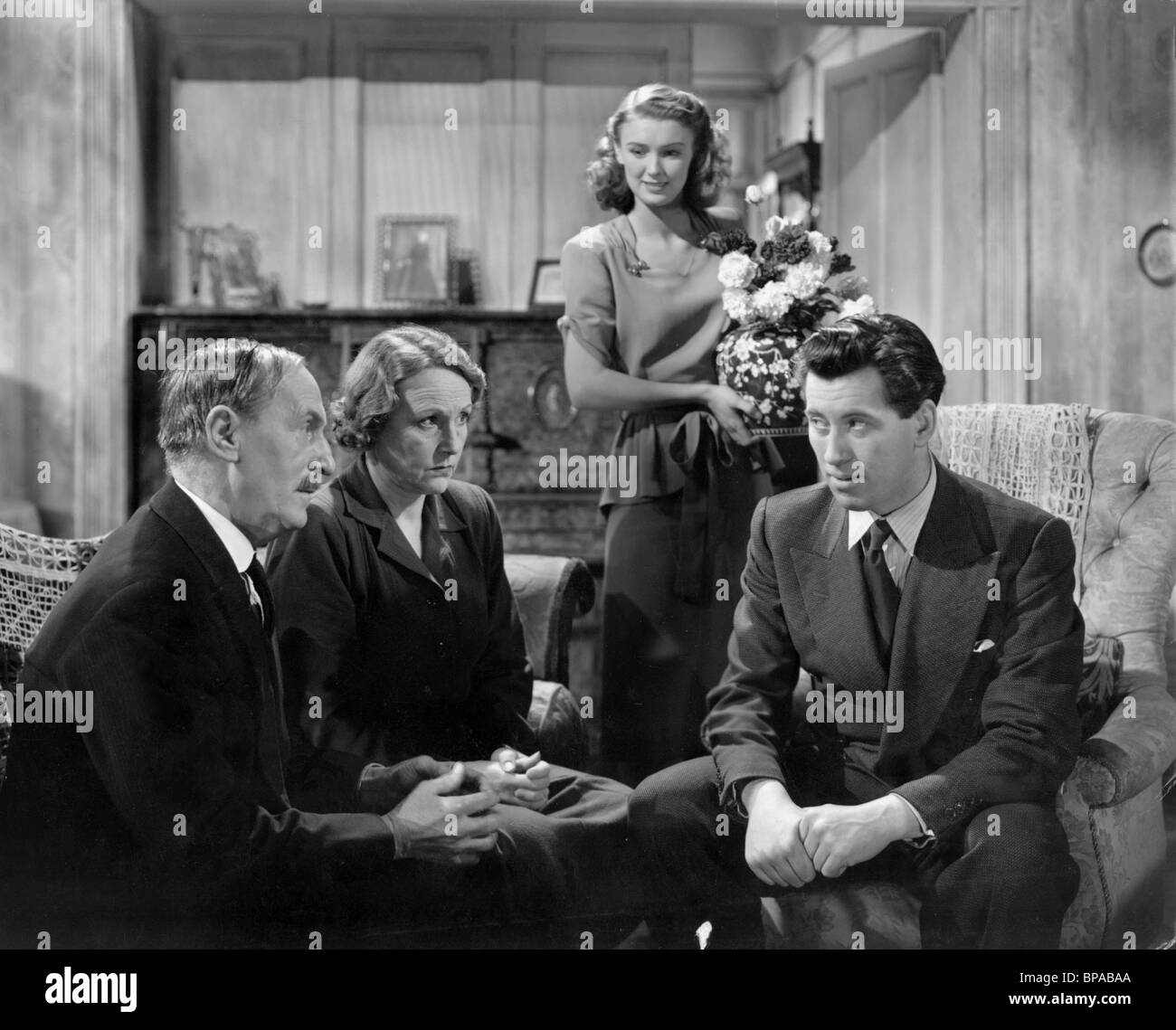 WYLIE WATSON, FAY COMPTON, SUSAN SHAW, ANDREW CRAWFORD, LONDON, GEHÖRT MIR, 1948 Stockfoto
