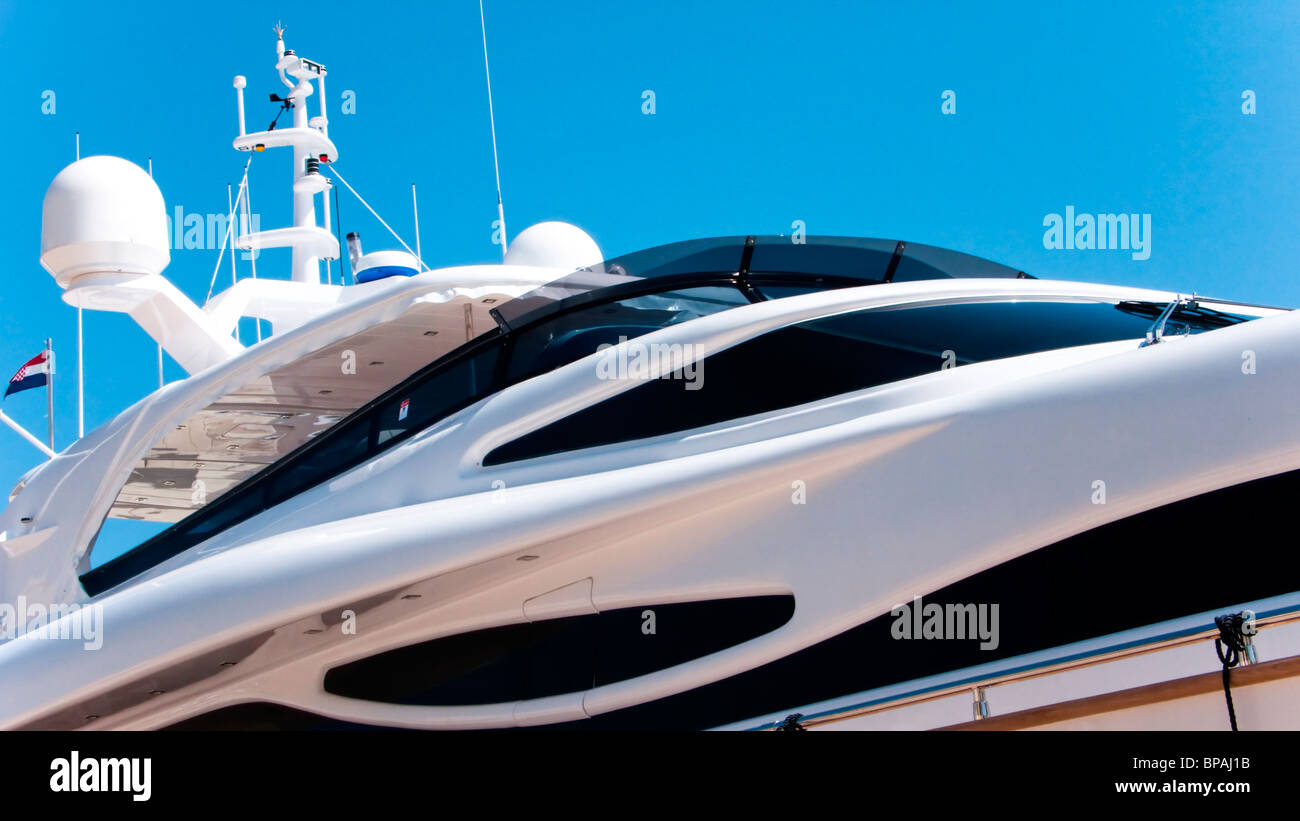 Detailansicht einer modernen Luxus-Yacht Stockfoto