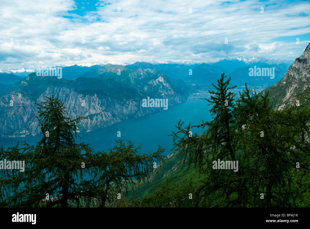 Panoramablick über den Lago Die Garda, Italien Stockfoto