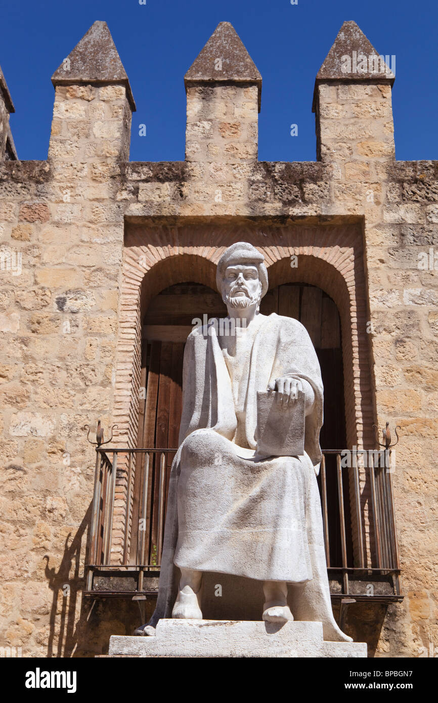 Córdoba, Andalusien, Spanien; Statue des Averroes, einem muslimischen Philosophen Stockfoto