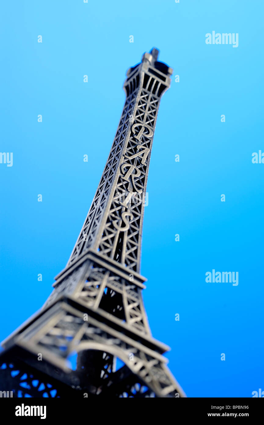 Spielzeug Miniatur-Eiffelturm Stockfoto