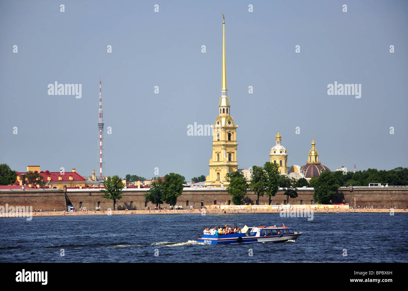 Die Kathedrale von St. Peter und Paul über Newa, Zayachy Insel, Sankt Petersburg, Nordwesten, Russische Republik Stockfoto