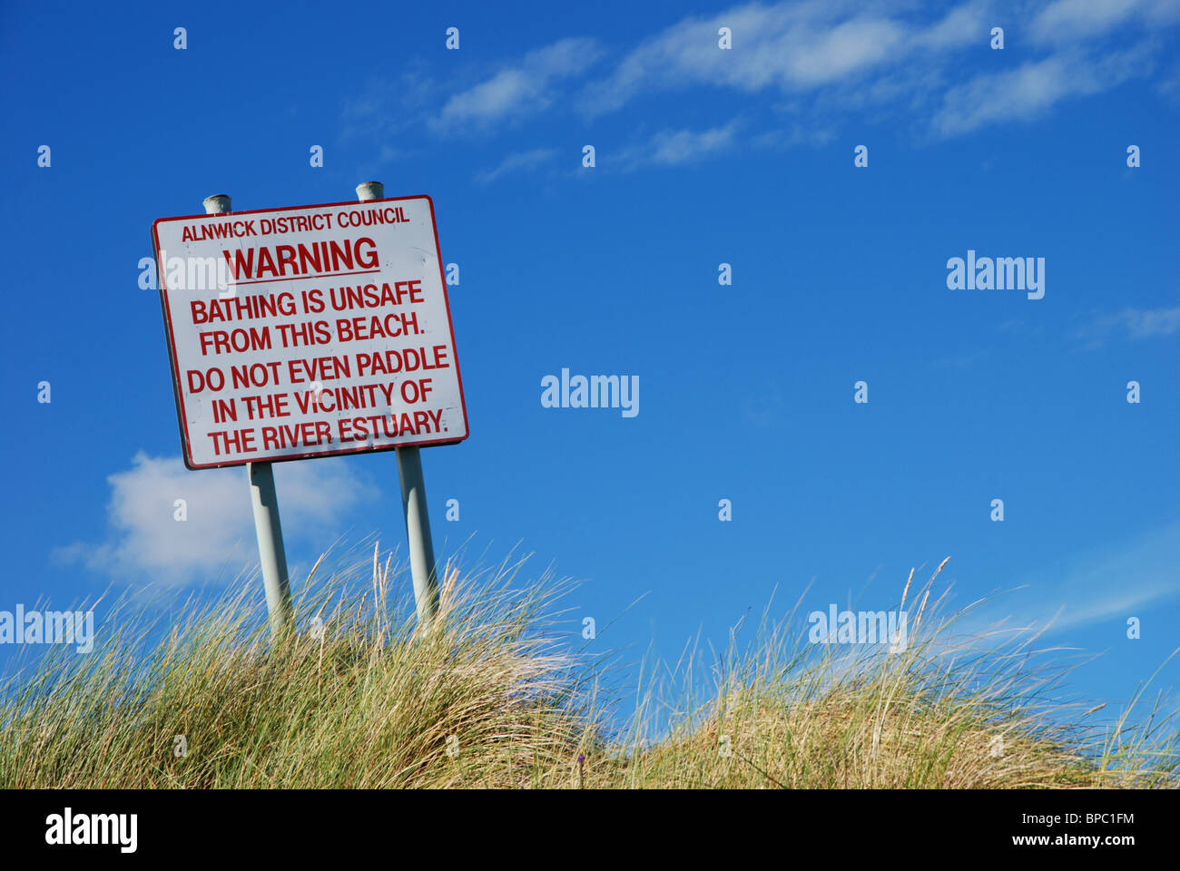 Warnung! Baden ist unsichere Zeichen Alnmouth Northumberland Vereinigtes Königreich Stockfoto
