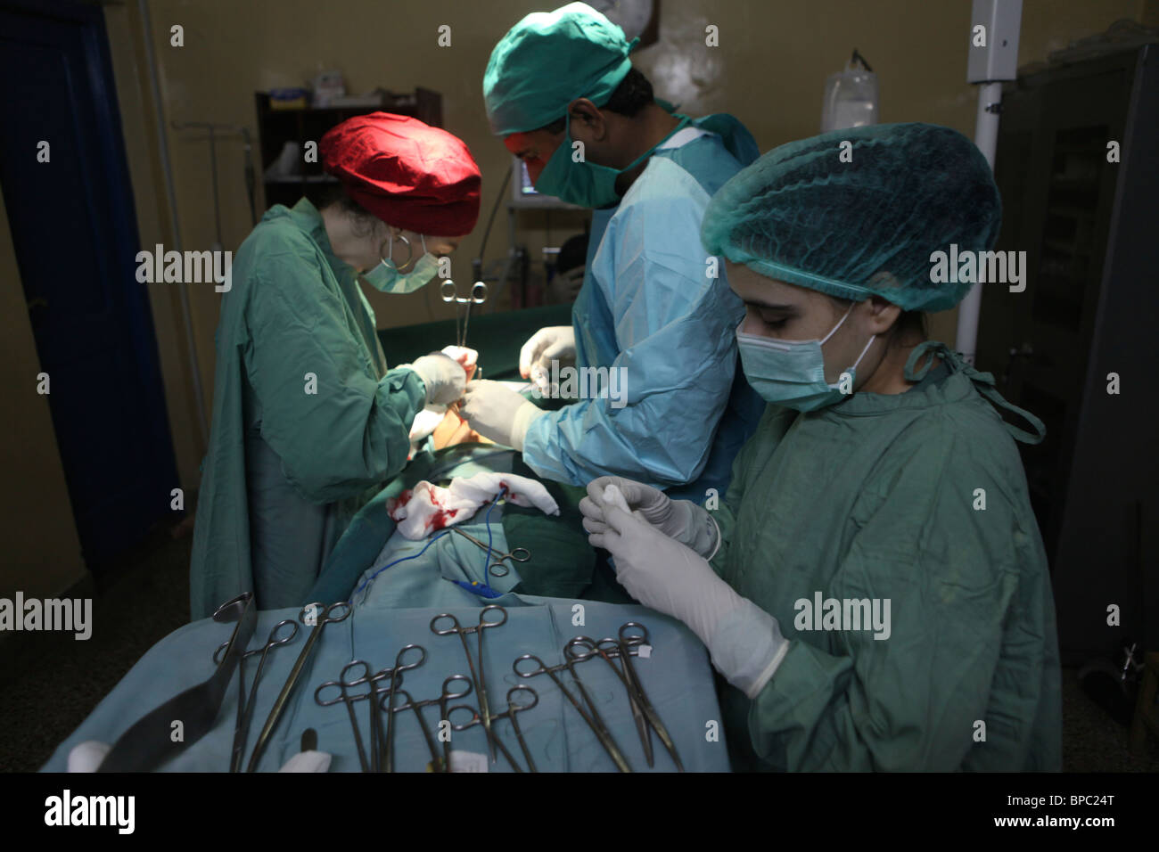 Flutopfer in Pakistan erhalten Hilfe von Ärzte ohne Grenzen Stockfoto