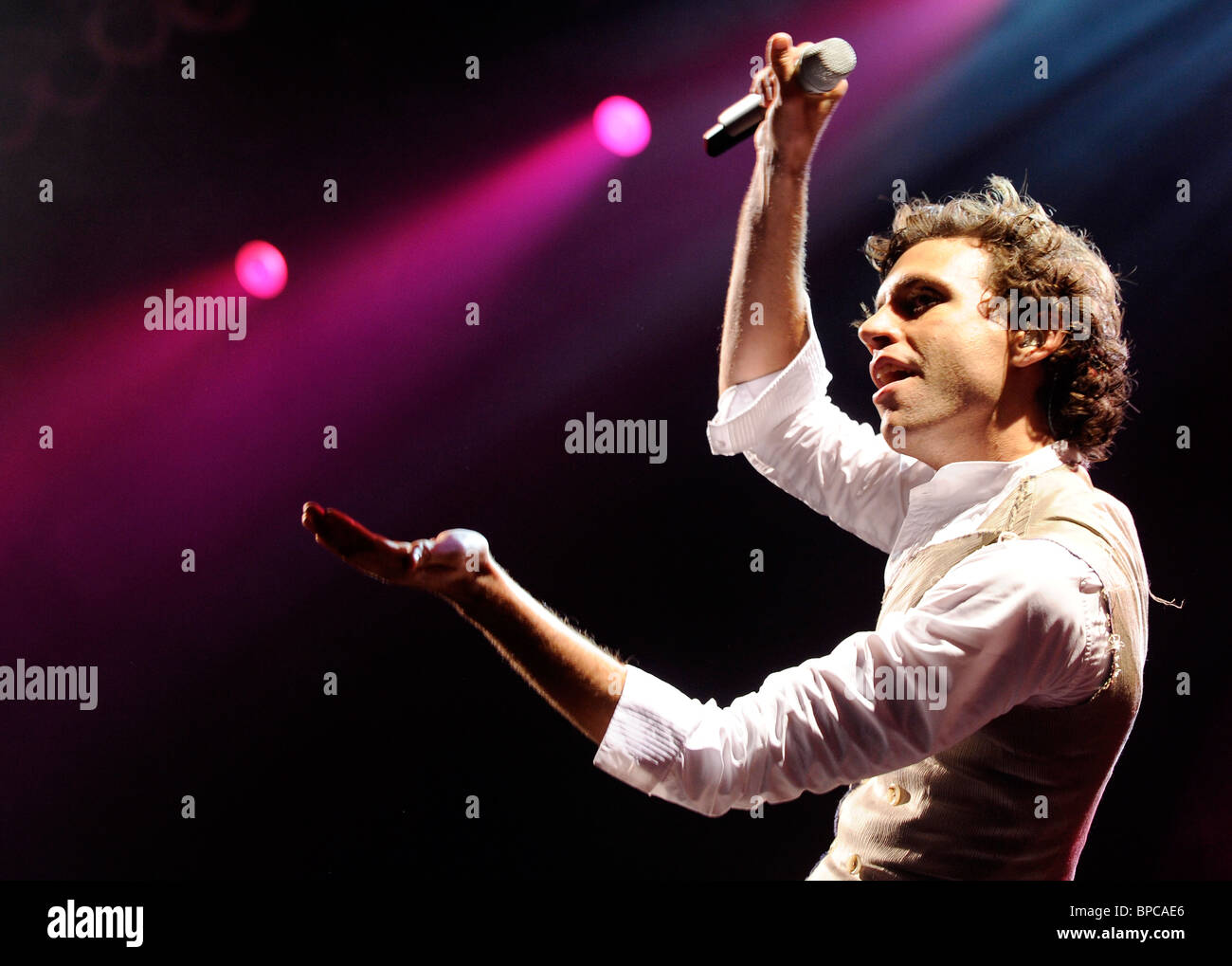 Mika die live beim V Festival 2010 Stockfoto