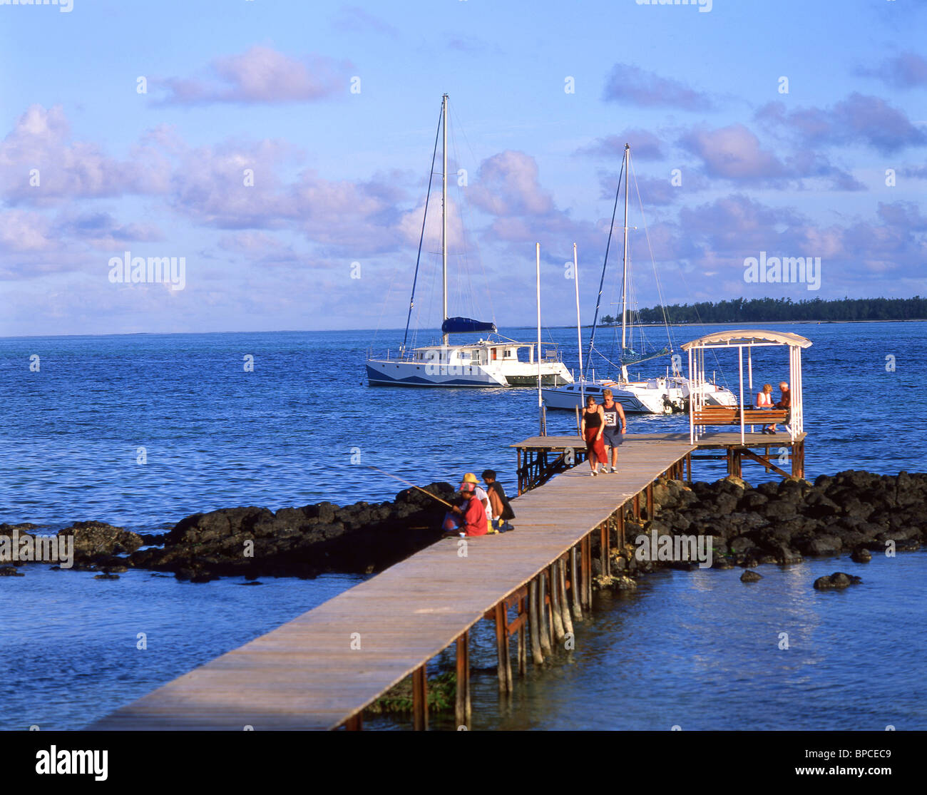 Landung Mole bei Sonnenuntergang, Hotel le Tropical La Pelouse, Trou d ' Eau Douce, Flacq Bezirk, Republik von Mauritius Stockfoto