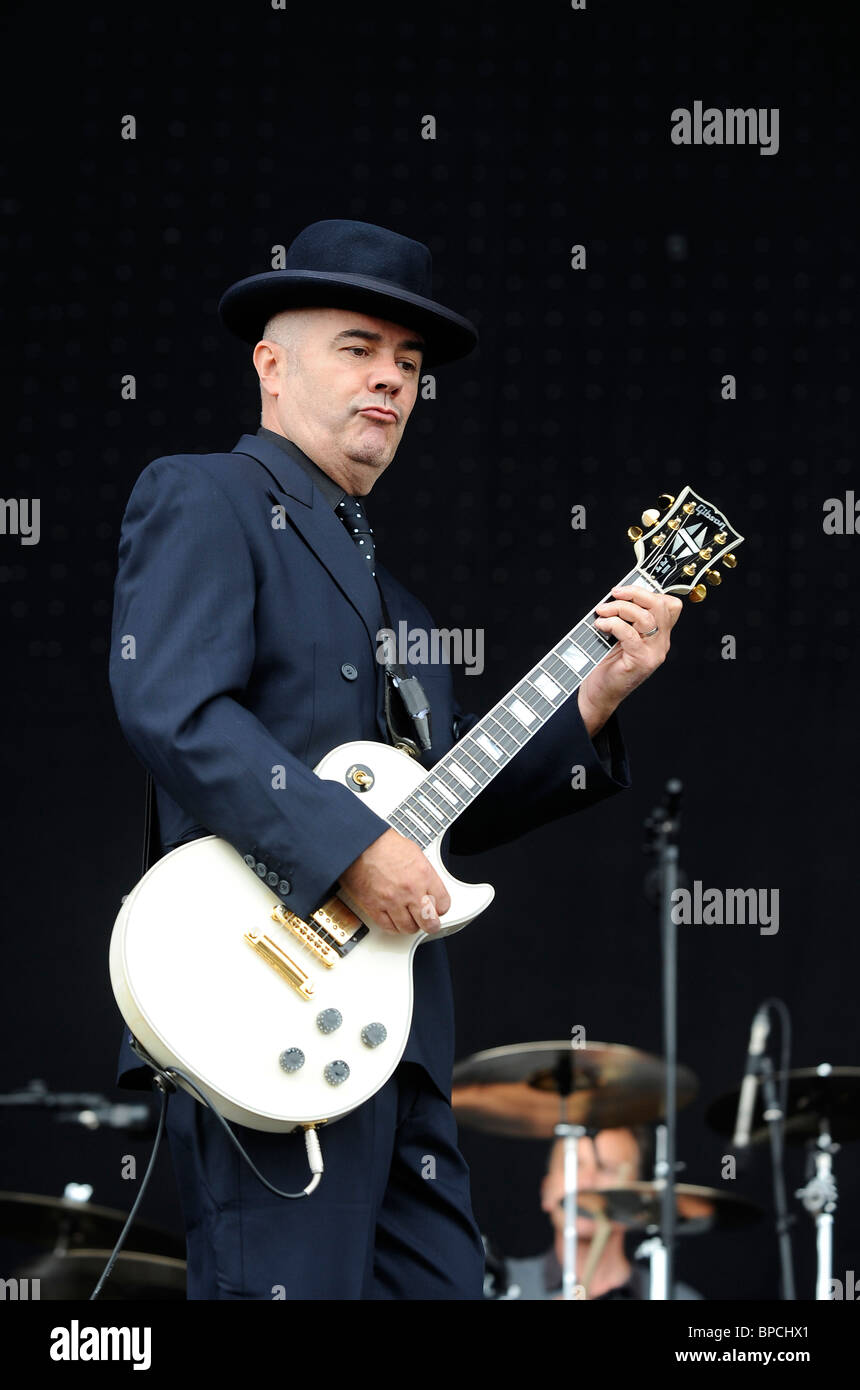 Chris Foreman des Wahnsinns die live beim V Festival 2010 Stockfoto