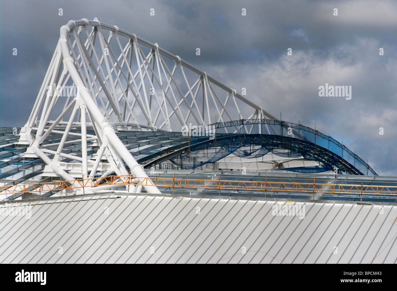 Das Dach des American Express Community Stadium bei Falmer. Die neue Heimat von Brighton und Hove Albion Football Club Stockfoto