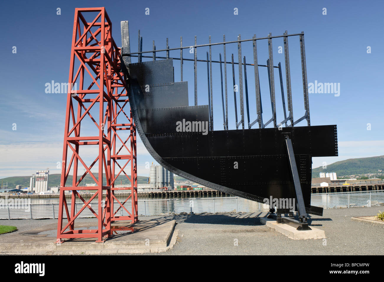 Replik von einem kleinen Teil des Rumpfes der Titanic, auf dem Display an Thompson Dock, Belfast Stockfoto