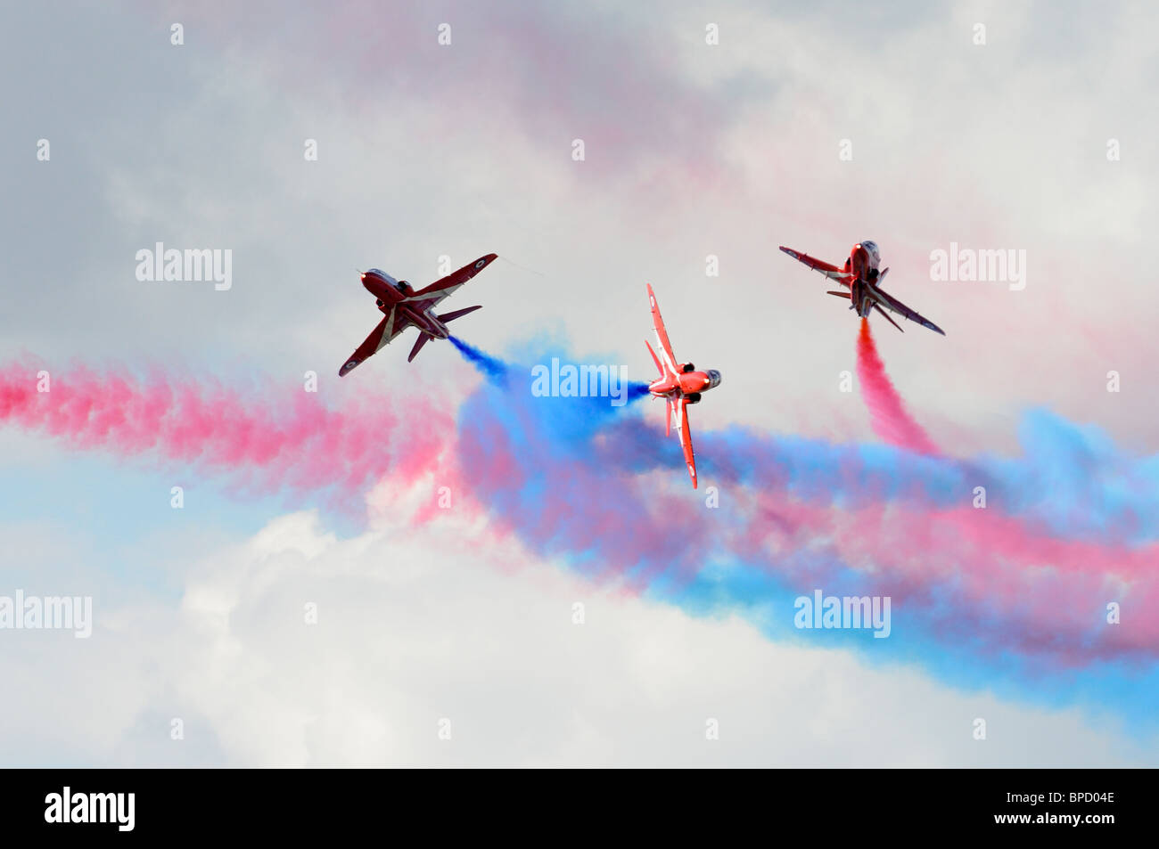 Die Kunstflugstaffel der Royal Air Force Red Arrows in 2010 Royal International Air Tattoo, Fairford, England anzeigen Stockfoto