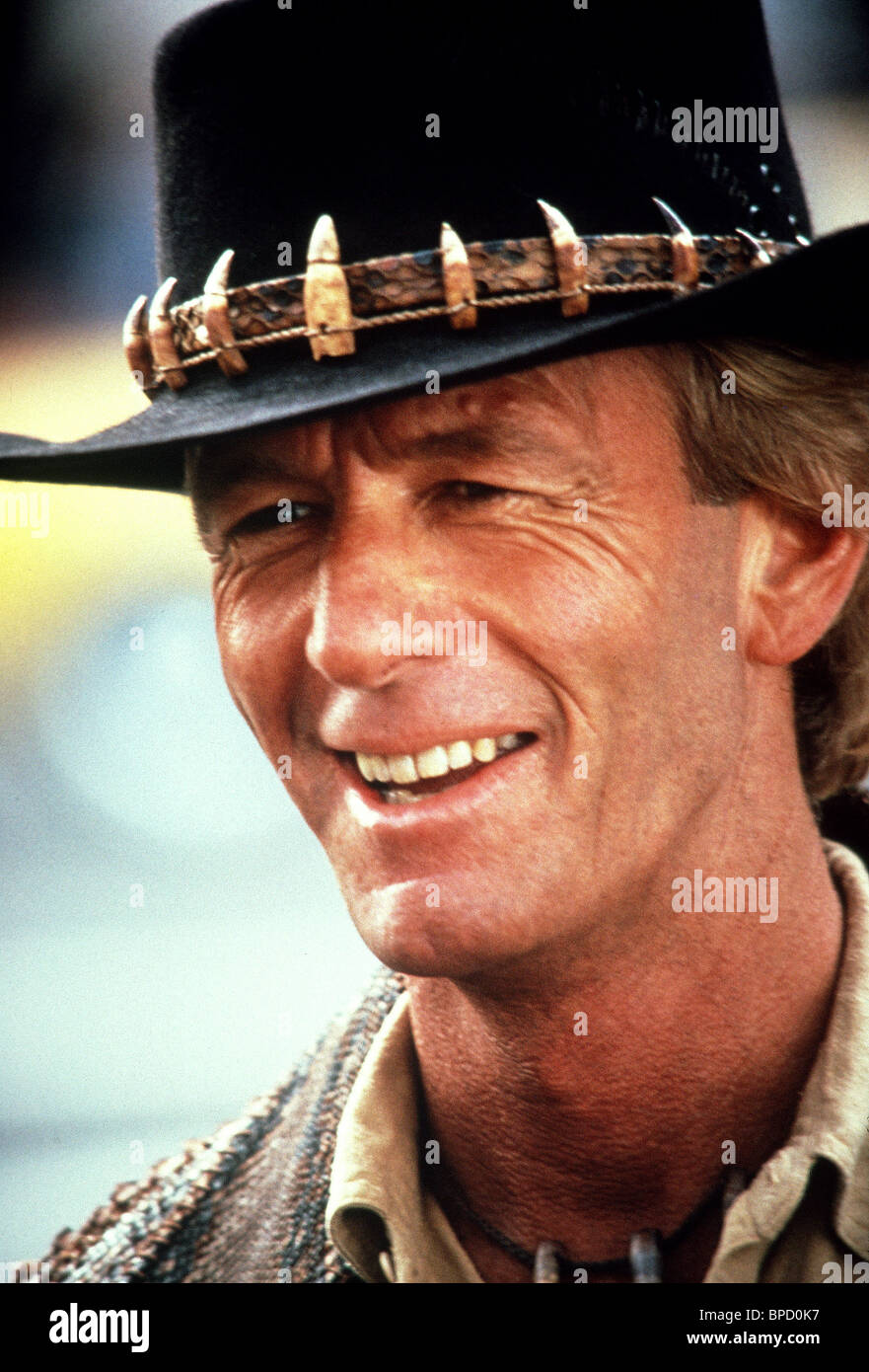 PAUL HOGAN CROCODILE DUNDEE (1986 Stockfotografie Alamy