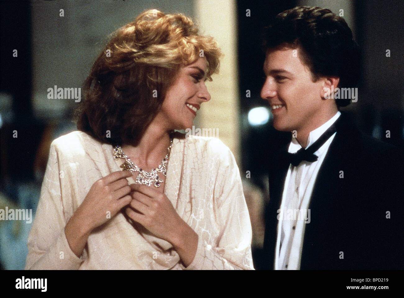 KIM CATTRALL, ANDREW MCCARTHY, Mannequin, 1987 Stockfotografie Alamy