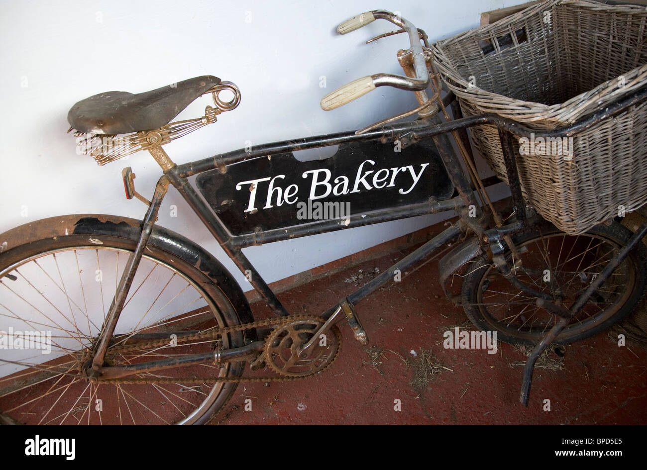 Old Fashioned Bäcker Fahrrad Stockfotografie - Alamy