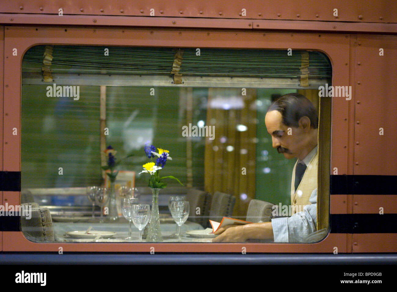 Ein Mann auf einem Nostalgiezug Stockfoto