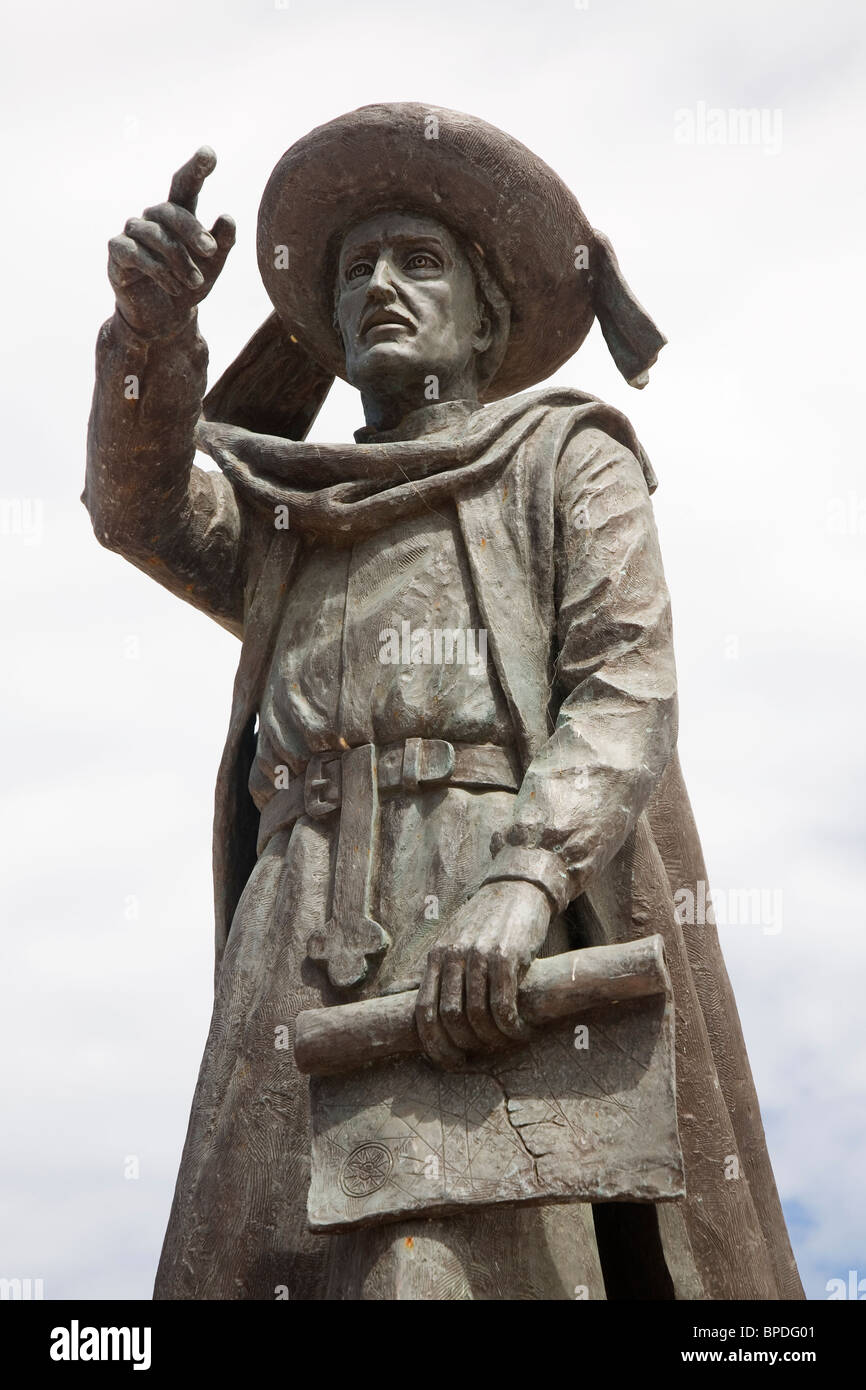 Statue von Prinz Heinrich der Seefahrer in Sagres an der Algarve in Portugal. Stockfoto