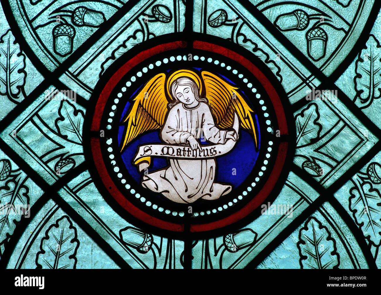 St. Matthäus Glasmalerei in St. Mary die Jungfrau Kirche, Badby, Northamptonshire, England, UK Stockfoto