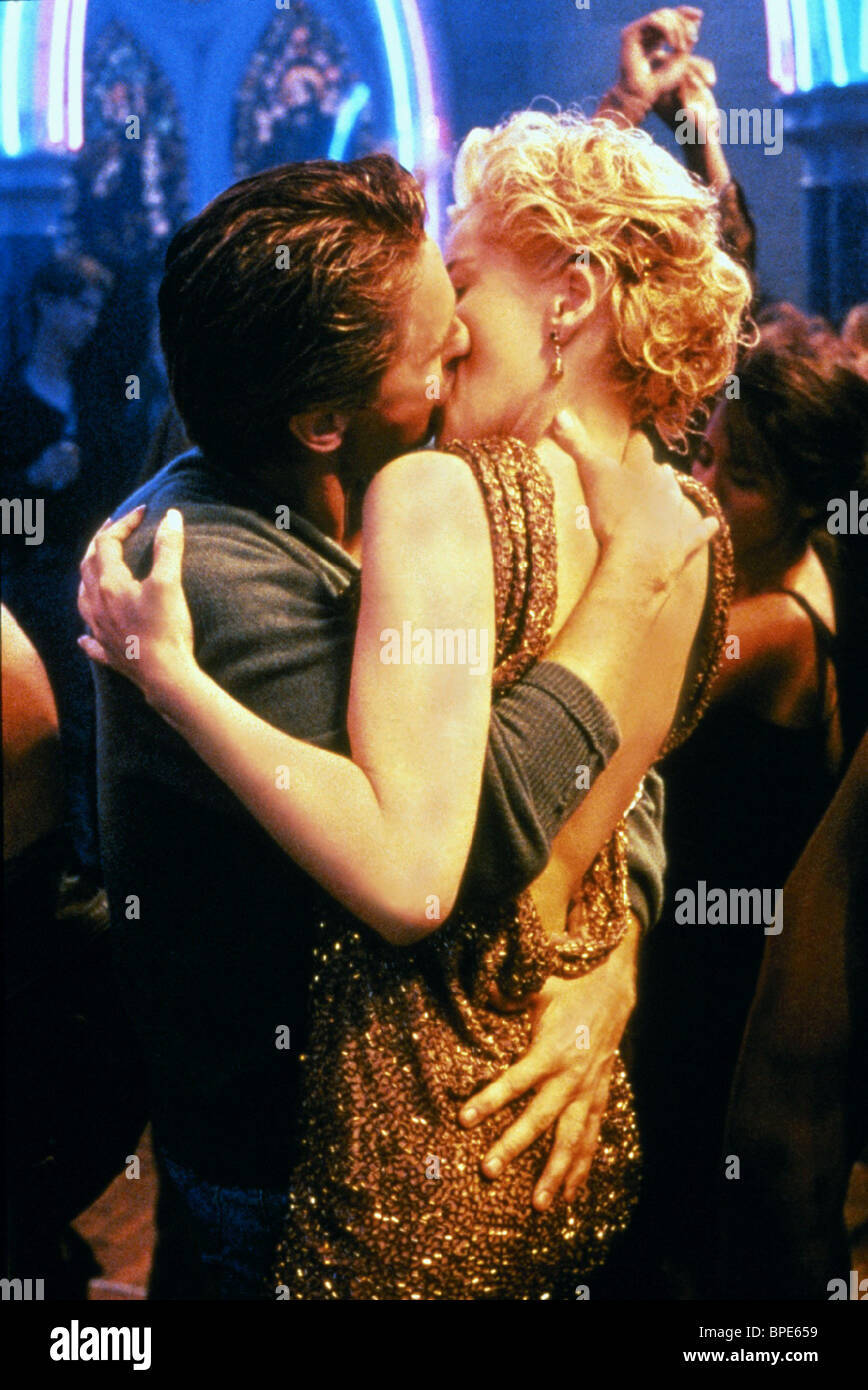 MICHAEL DOUGLAS SHARON STONE BASIC INSTINCT 1992 Stockfotografie Alamy Michael douglas sharon stone basic instinct 1992 stockfotografie alamy