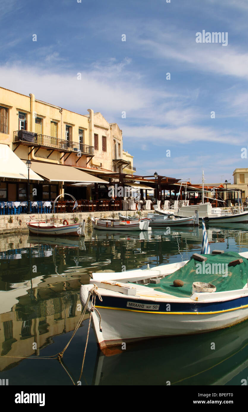 Alten venezianischen Hafen, Angeln, Boot, Rethymno, Kreta, Griechenland Stockfoto