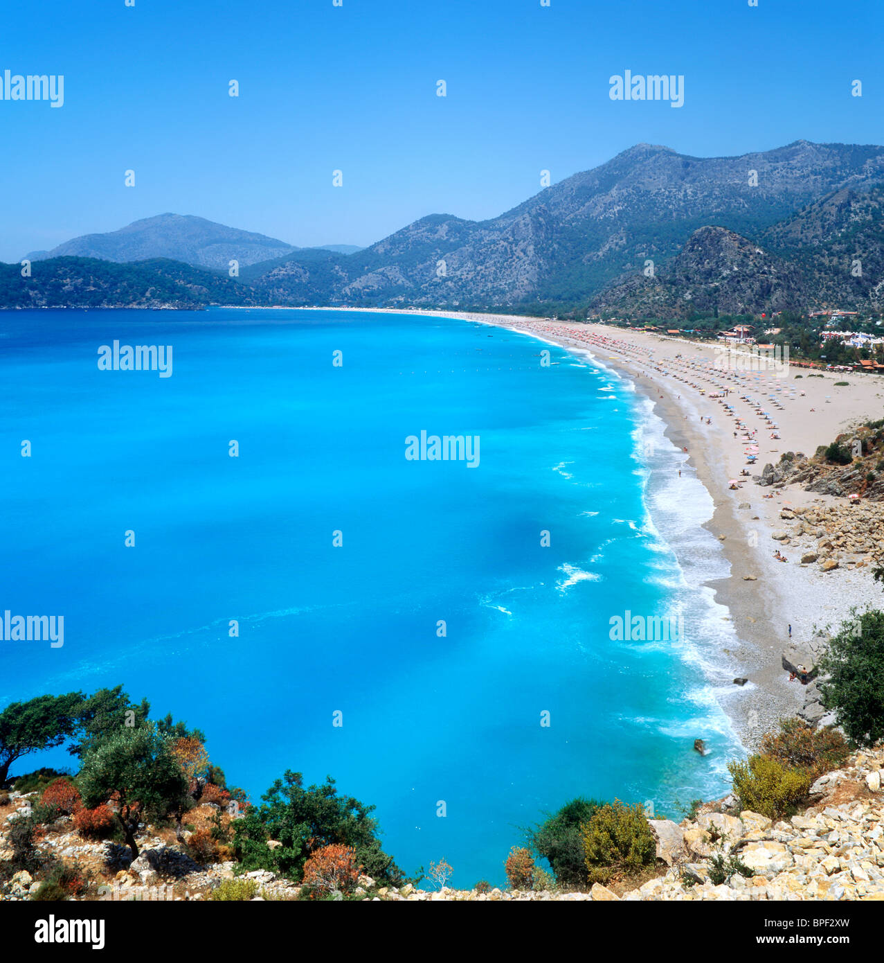 Blick über den Strand in Olu Deniz, in der Nähe von Fethiye, Türkei Stockfoto