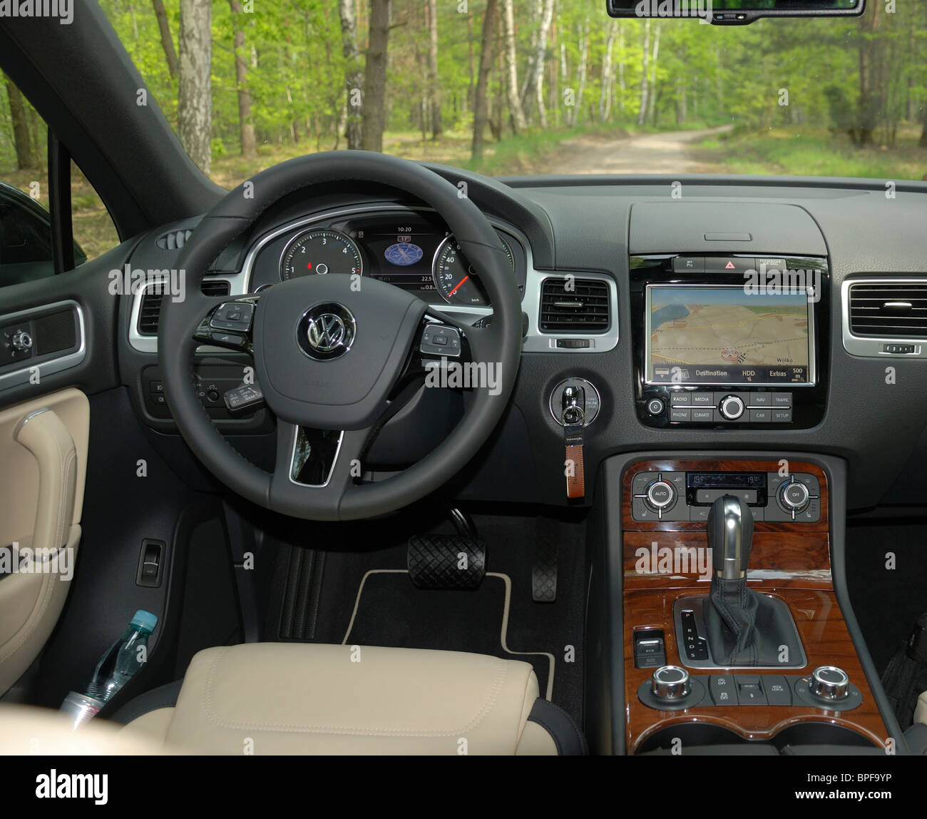 Vw Touareg V6 Stockfotos & Vw Touareg V6 Bilder - Alamy Vw Touareg V6 Stockfotos & Vw Touareg V6 Bilder - Alamy