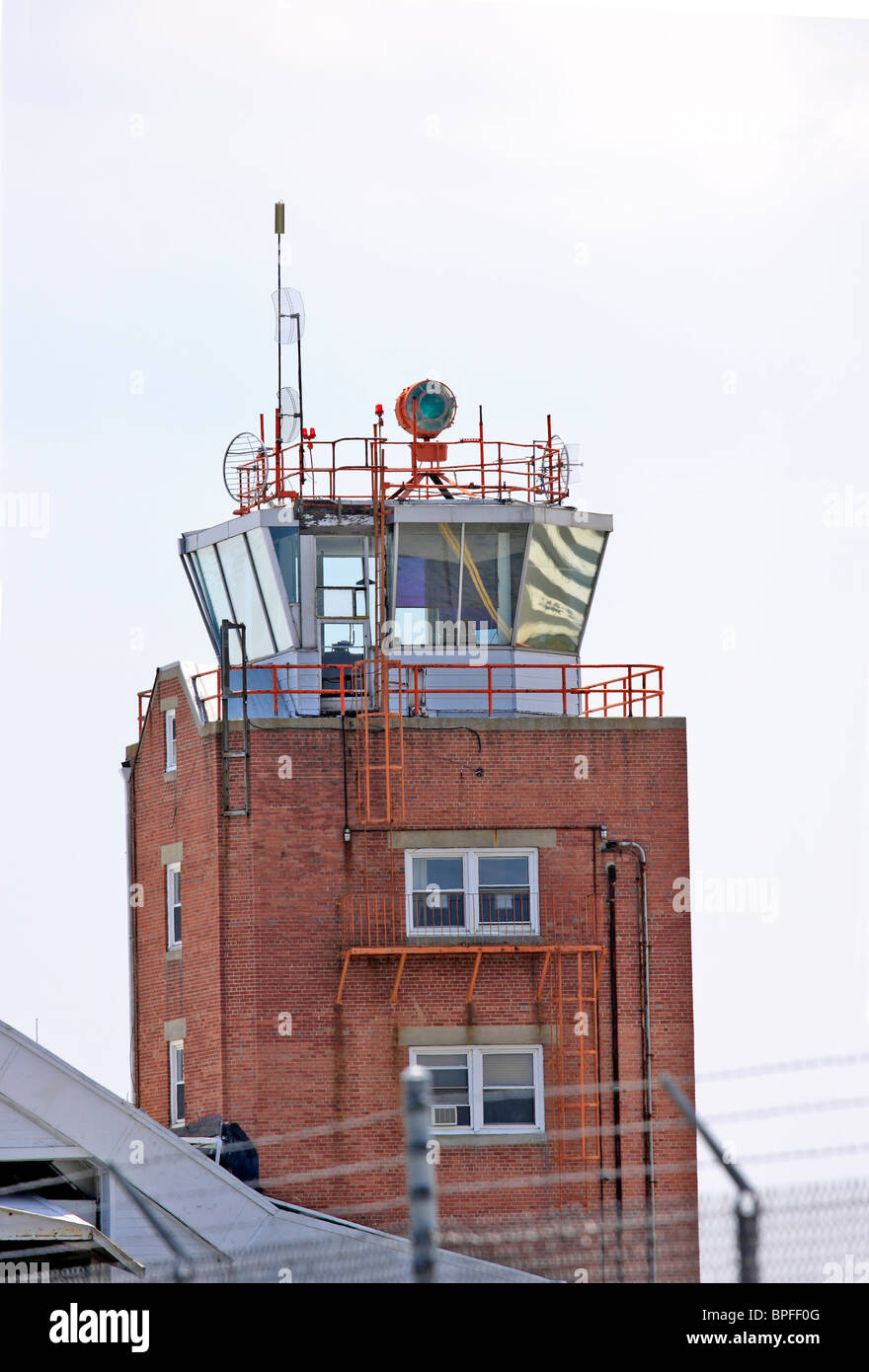 Air Traffic Control Tower Republik Flughafen Farmingdale Long Island NY Stockfoto