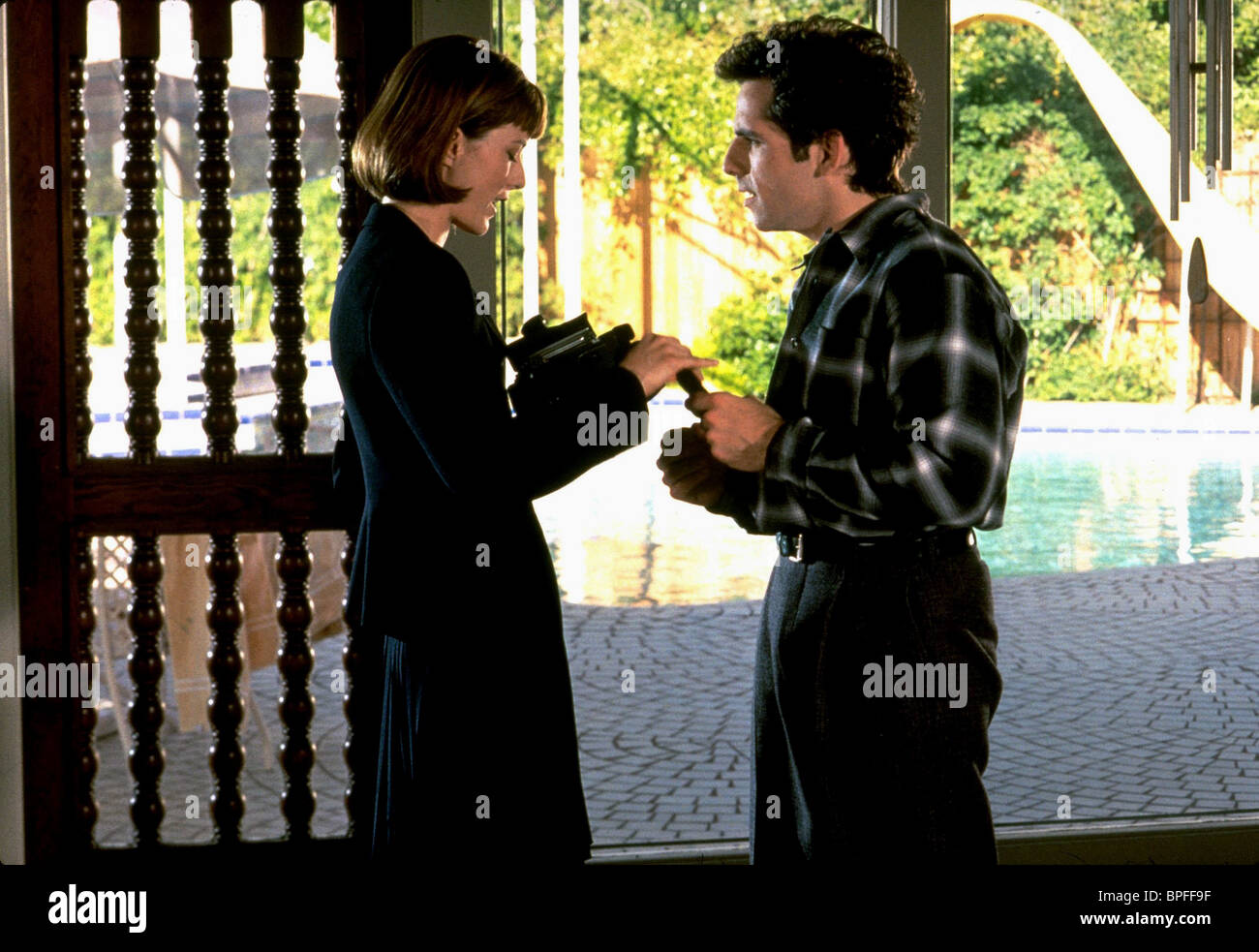 TEA LEONI & BEN STILLER FLIRTING WITH DISASTER (1996 Stockfotografie Alamy