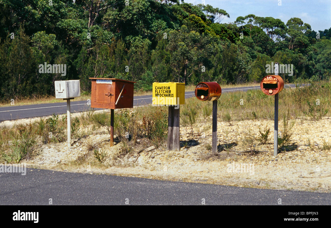 Rustikale Briefkästen in Australien Stockfoto