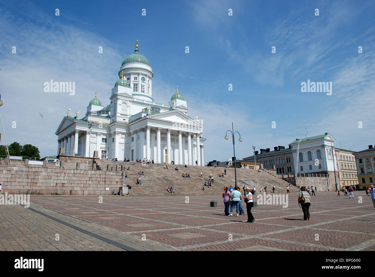Helsinki, Finnland - berühmte Kuppel Kirche Plaza Stockfoto