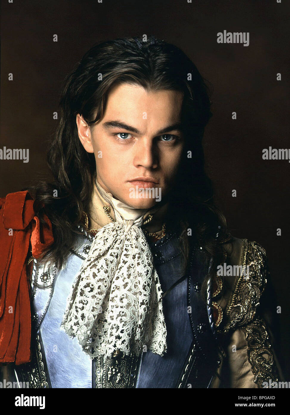 LEONARDO DICAPRIO DER MANN IN DER EISERNEN MASKE (1998 Stockfotografie Alamy LEONARDO DICAPRIO DER MANN IN DER EISERNEN MASKE (1998 Stockfotografie Alamy