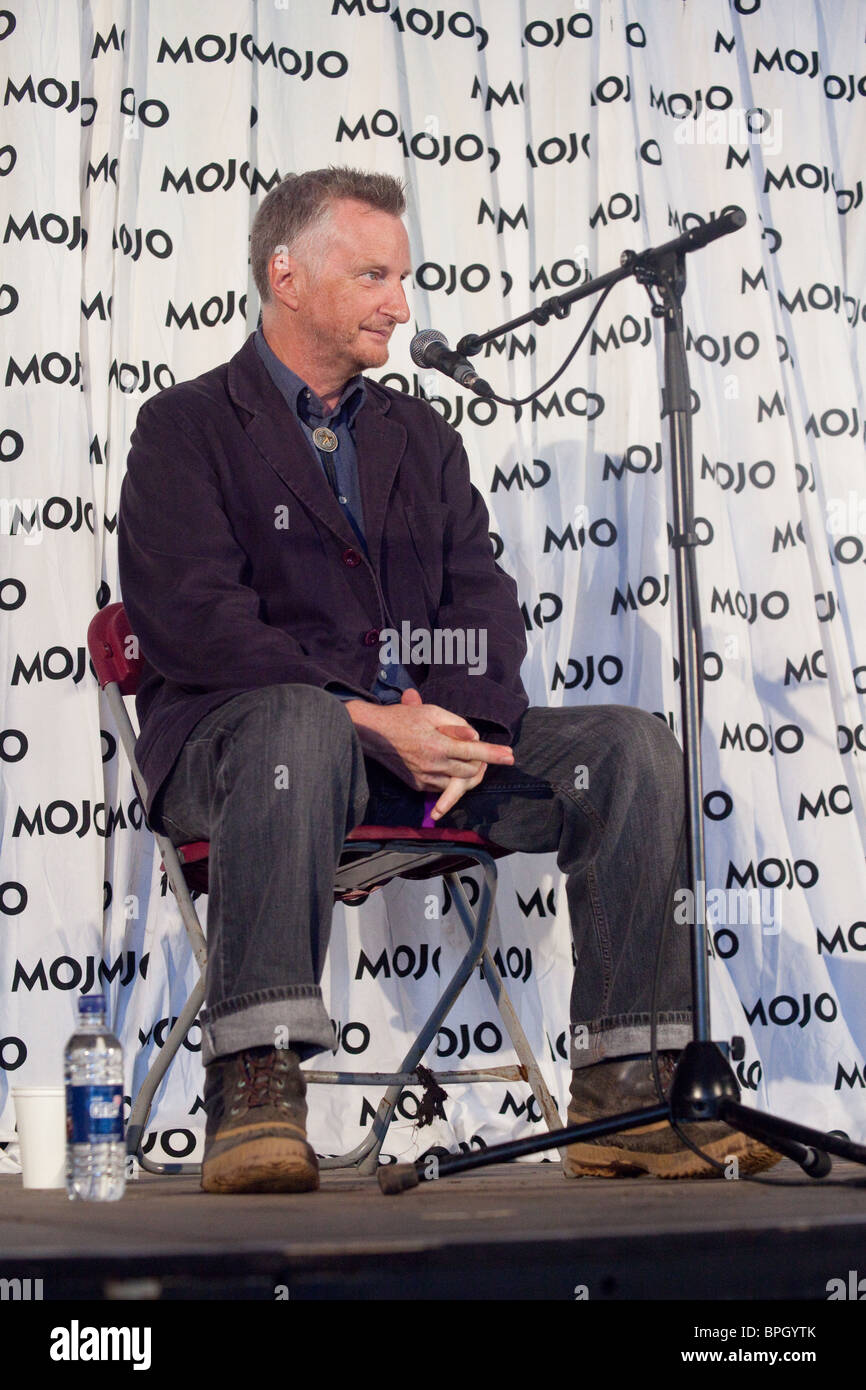 Billy Bragg auf dem grünen Mann Festival 2010, Glanusk Park, Brecon Beacons, Wales. Stockfoto