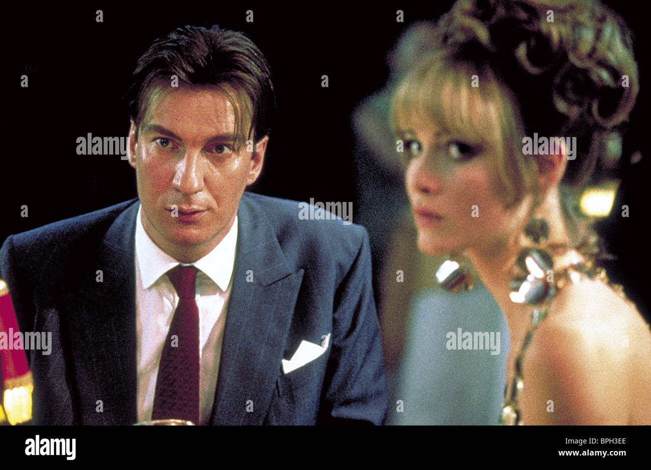 DAVID THEWLIS, Saffron Burrows, Gangster Nr. 1, 2000 Stockfotografie