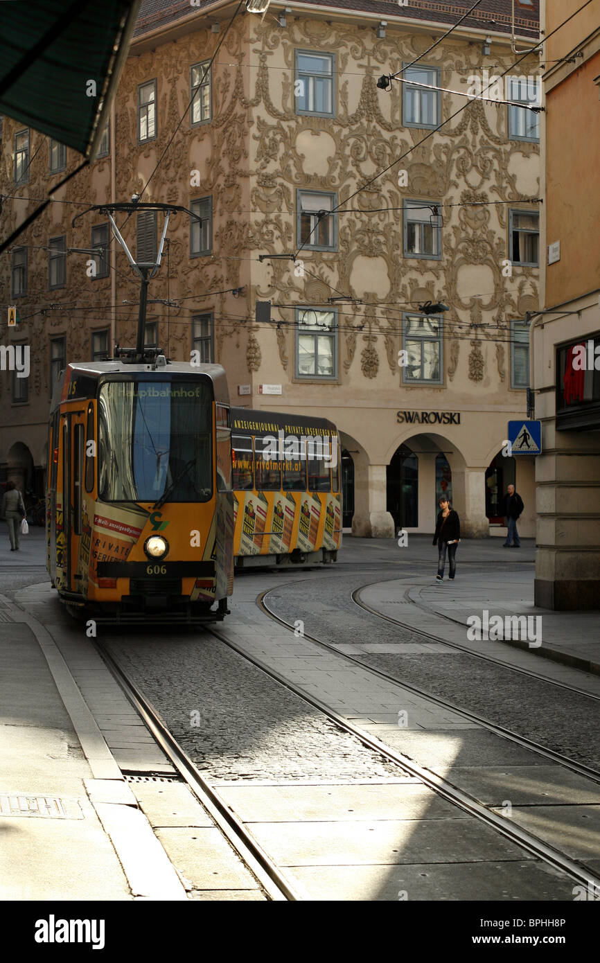 Straßenbahn & Luegg Haus, Hauptplatz, Graz, Steiermark, Österreich Stockfoto