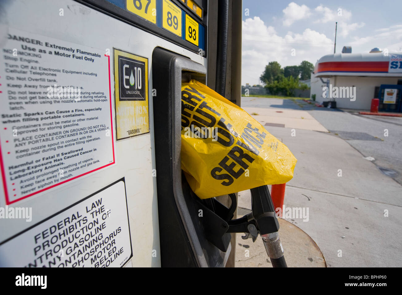 Zapfsäule, aus dem Geschäft geschlossen Benzin Tankstelle, Delaware, USA Stockfoto