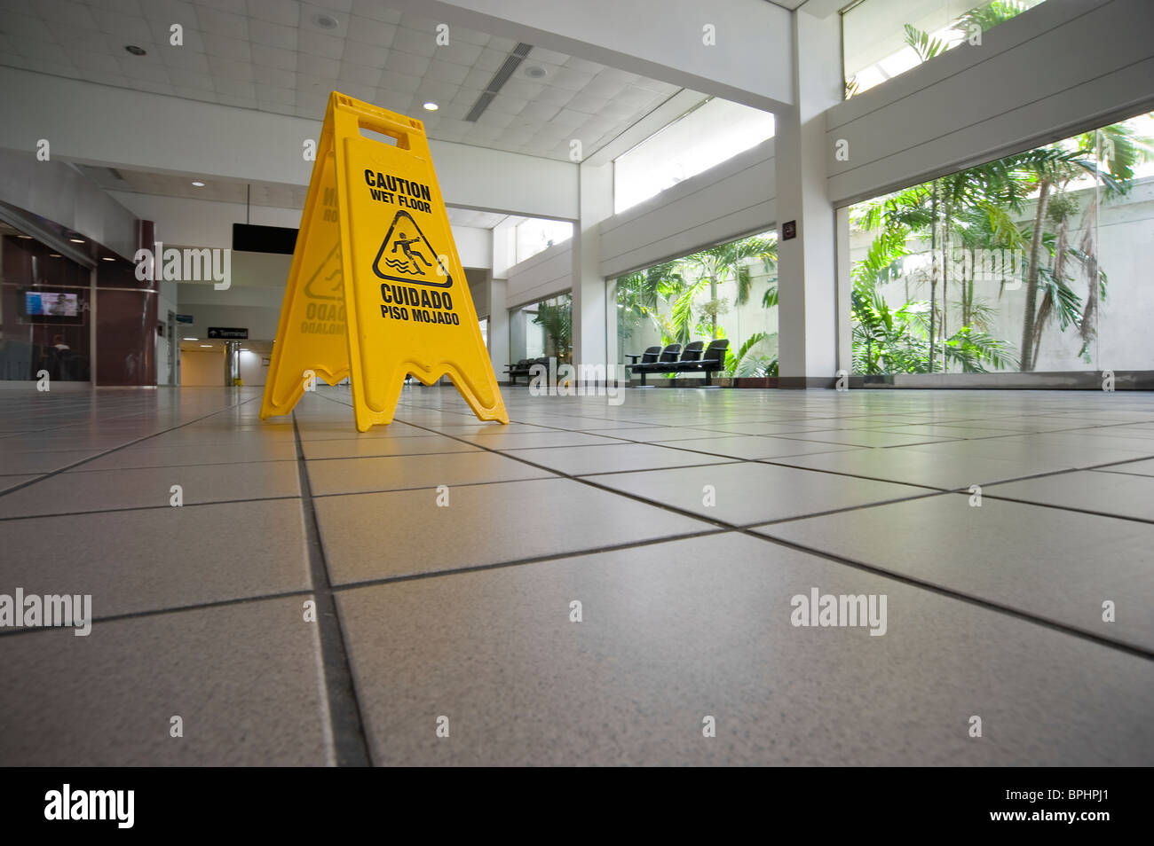 Vorsicht nassen Boden Zeichen, Philadelphia, USA Stockfoto