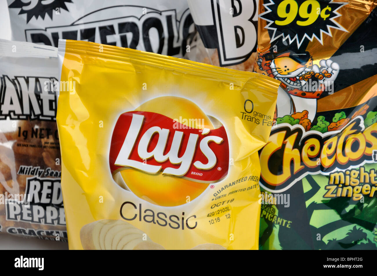 Junk food potato chips cheetos Fotos und Bildmaterial in hoher