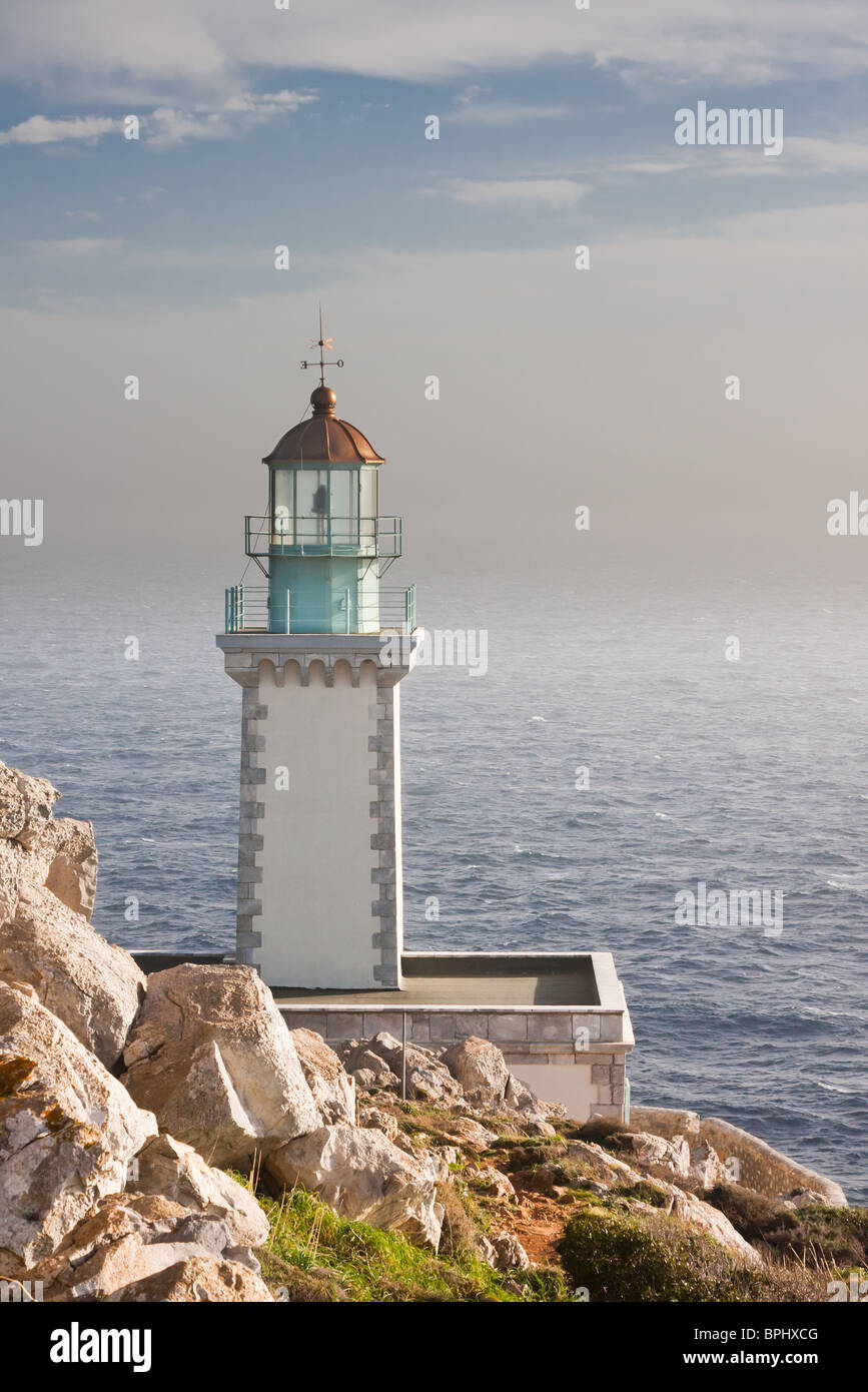 Der Leuchtturm am Kap Tenaro auf dem Peloponnes, Griechenland. Stockfoto