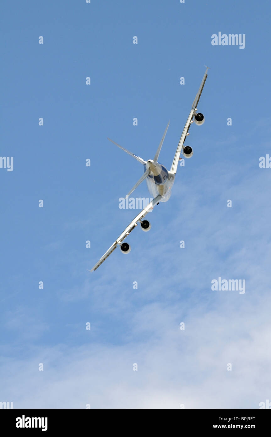 Eine 380 Airbus-Passagierjet im Flug Stockfoto