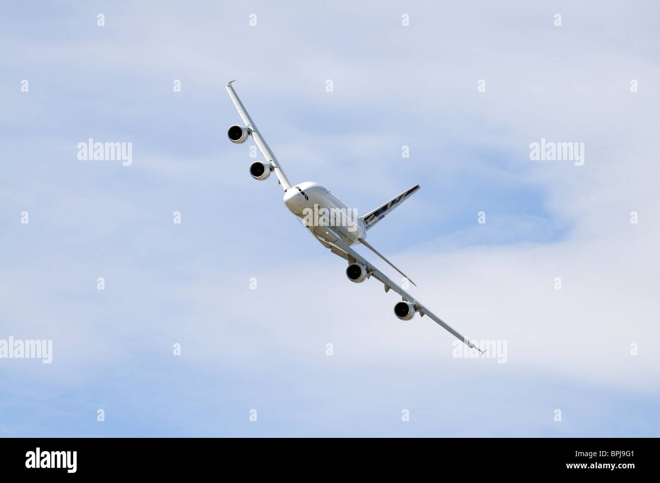 Eine 380 Airbus-Passagierjet im Flug Stockfoto