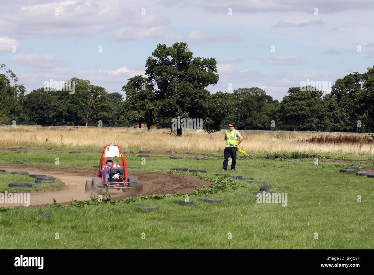 Go-Karter Rennen auf der Strecke, VIP-Kart, nördlich von England Abenteuer club Stockfoto