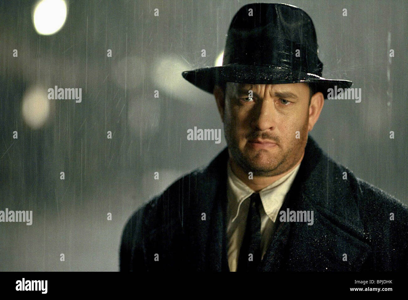 Tom Hanks Road To Perdition 02 Stockfotografie Alamy Tom Hanks Road To Perdition 02 Stockfotografie Alamy