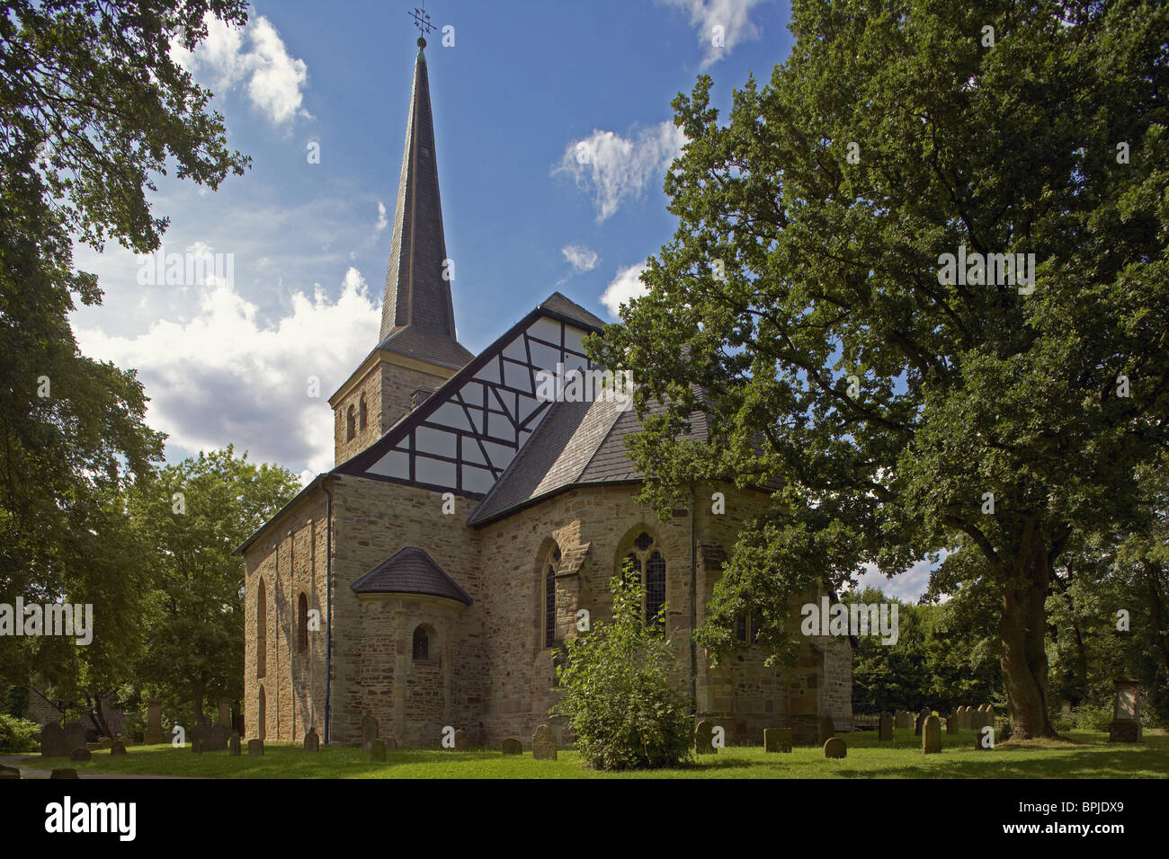 Stiepel-Kirche in Bochum-Stiepel (außen), Ruhrgebiet, Nordrhein-Westfalen, Deutschland, Europa Stockfoto