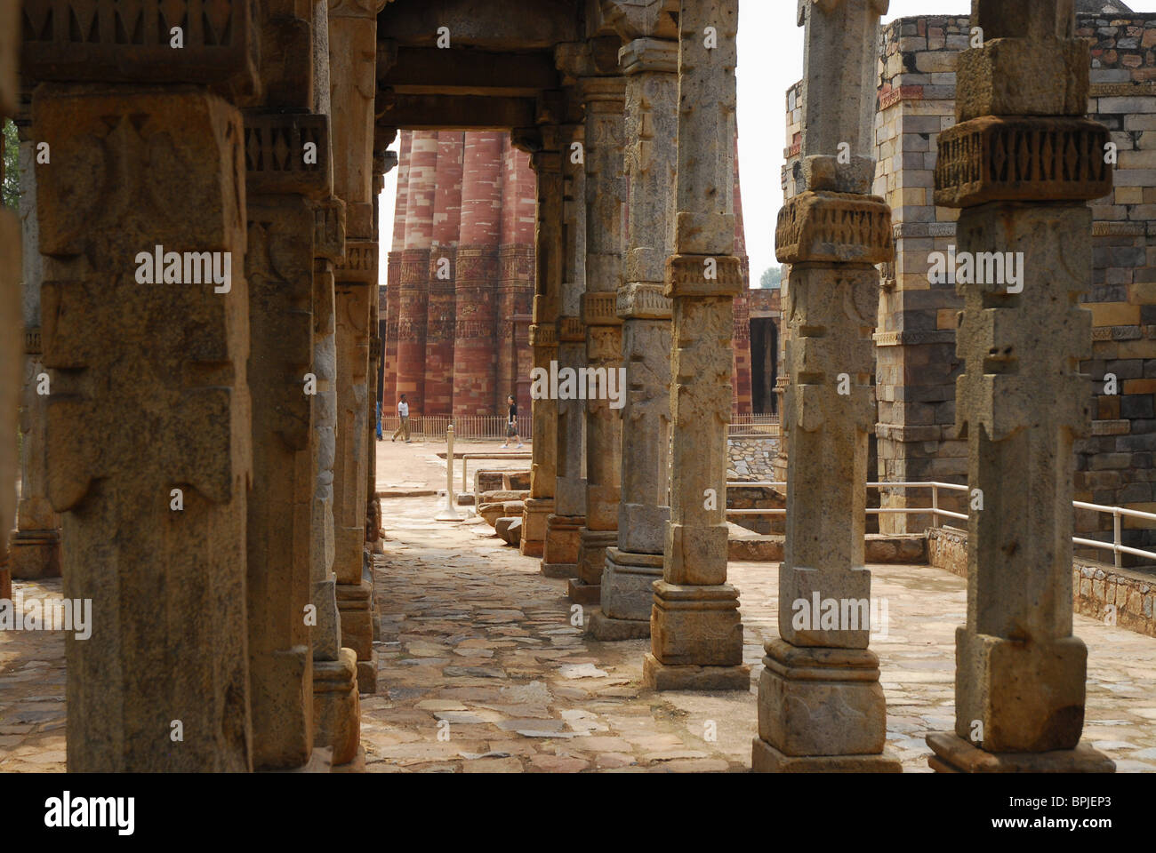 Qutb Minar, Sandsteinpfeiler Quwwat-Ul-Islam-Moschee, Neu-Delhi, indischen Hauptstadt, Indien, Asien Stockfoto
