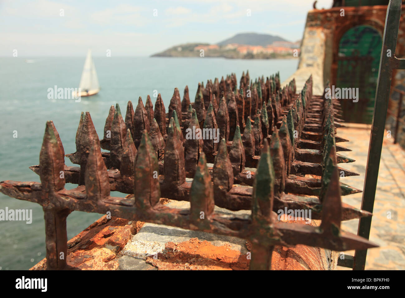 Burgmauer in Collioure, Frankreich Stockfoto