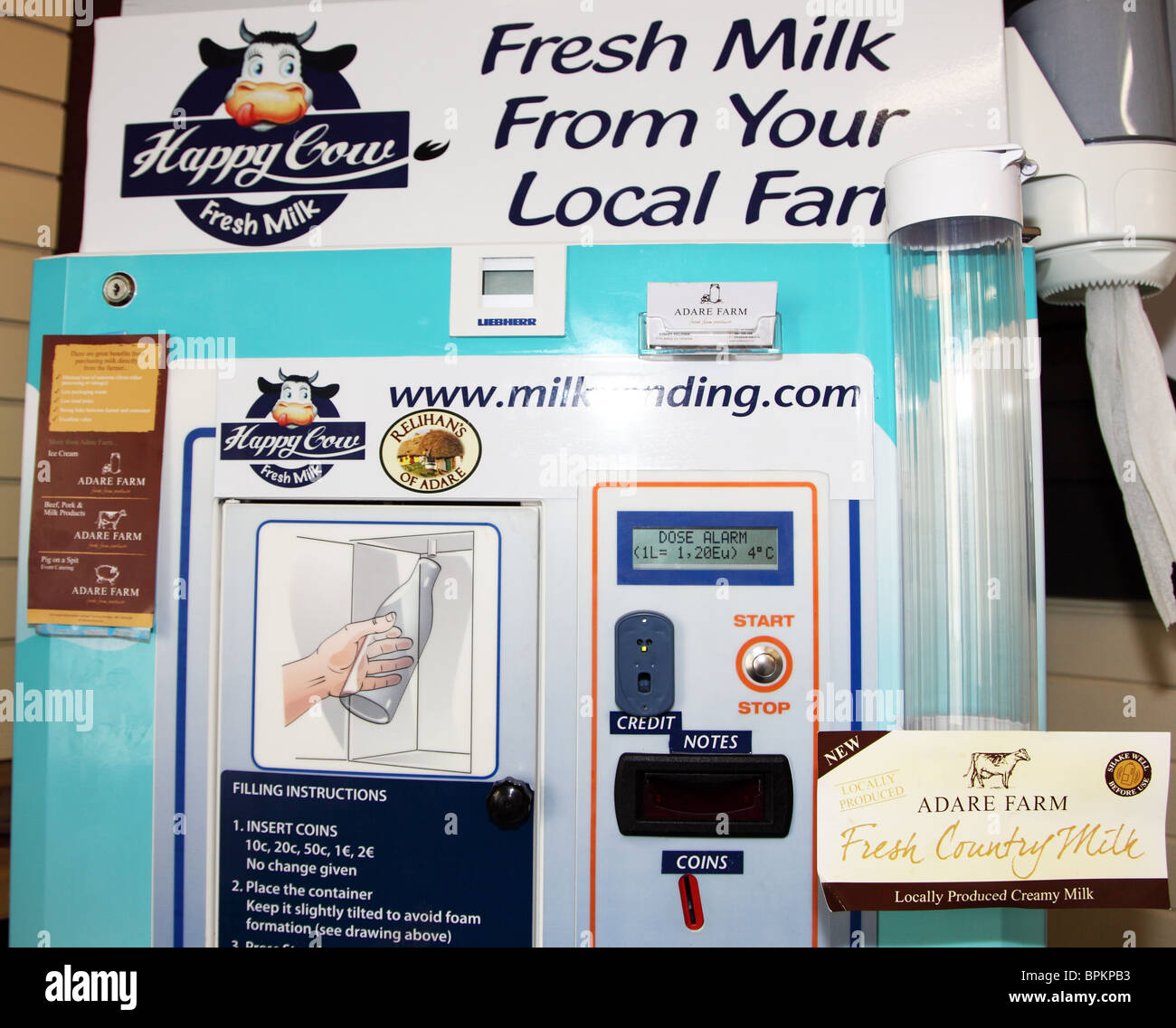 Adare Farm Foods Land Milch-Automat, Limerick Milchmarkt Stockfoto